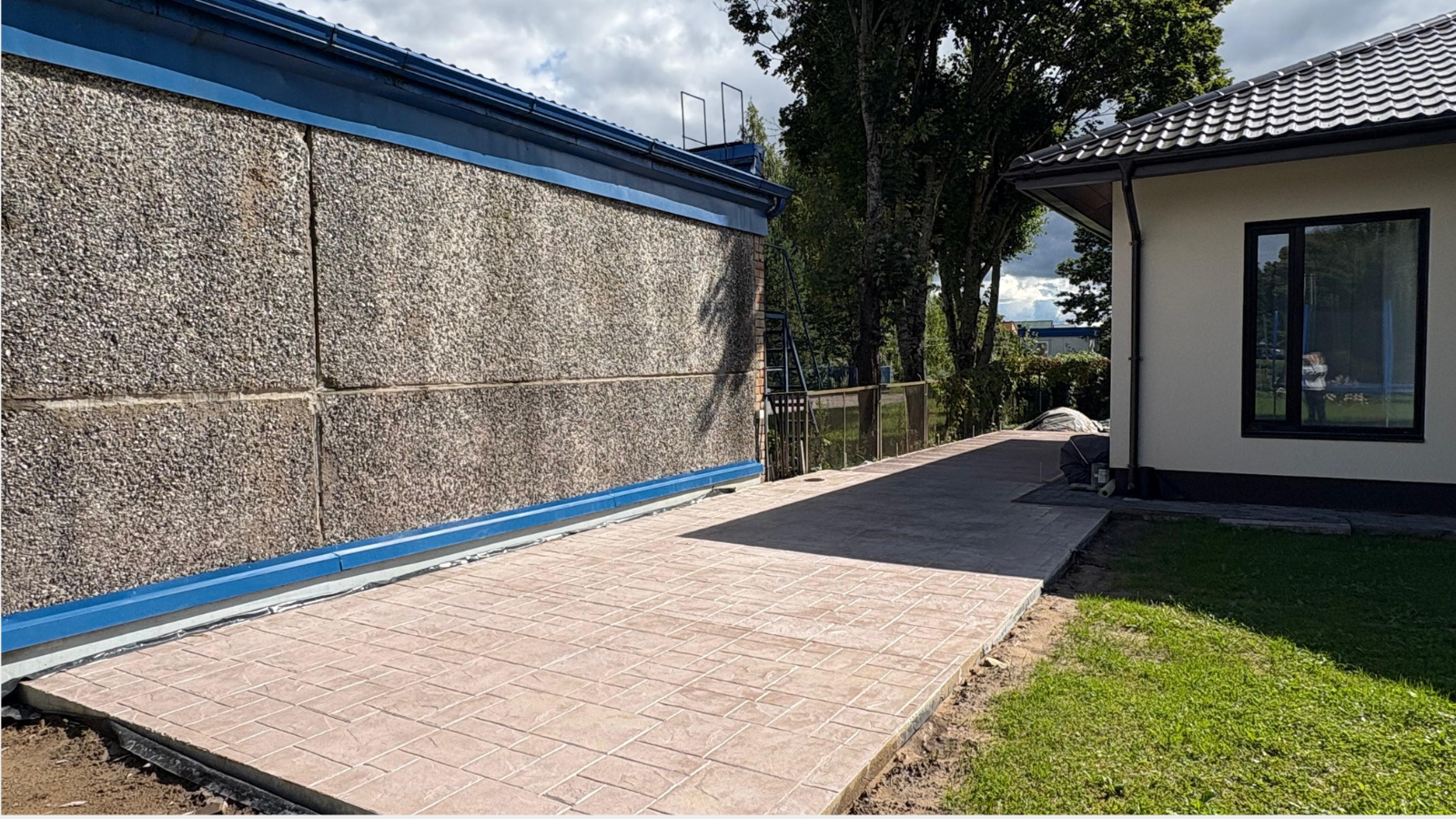 Летняя patio-зона у частного дома